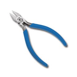 Click here to buy Klein Diagonal Cutter, Midget, Extra Narrow Jaw, FF, 5 OAL by Klein Tools.