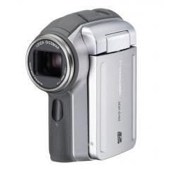 Panasonic SDR-S150 3.1MP 3CCD MPEG2 Camcorder w/10x Optical Zoom (2GB Card Included)