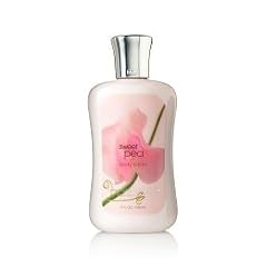 Bath & Body Works "Sweet Pea" Body Lotion (236ml)