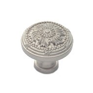 St. Georges Collection Round Knob