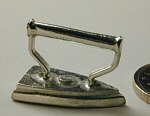 Dollhouse Sad Iron in Pewter by Warwick Miniatures