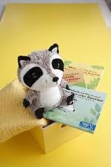 Hallmark WATSON THE RACCOON Sneaky Stealer