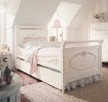 Isabella Sleigh Bed - Full Sized