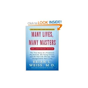 Many Lives, Many Masters: The True Story of a Prominent Psychiatrist, His Young Patient, and the Past-Life Therapy That Changed Both Their Lives [Print] [Paperback]