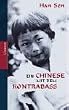 Ein Chinese mit dem Kontrabass
