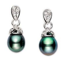 gold earrings,diamond earrings,pearl earrings,white gold earrings,round earrings