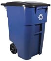 Rubbermaid 50 Gal Gray W/lid Brute Roll Out Container