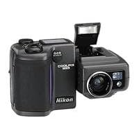 Nikon COOLPIX 995 Digital Camera [3.3MP 4xOptical]