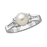 14kt. White Gold, Pearl and Diamond Fashion Ring