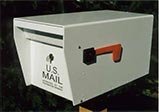 Pinnacle Basic Locking Mailbox - White