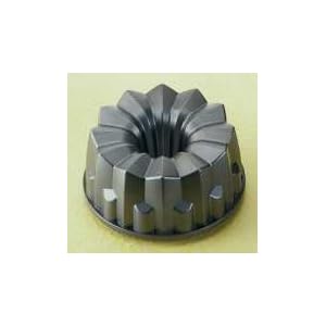 Kaiser Bakeware Kaisercast Domus Bundform Pan, 3-Cup Capacity by Kaiser