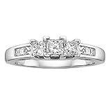 10kt. White Gold, 1 ct. tw. Diamond Fashion Ring