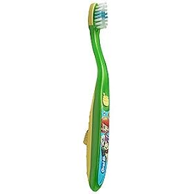 Oral-B - 75075425 - Brosse � Dents Manuelle Winnie - Stages 2 / 2-4 Ans avec Etui de Voyage - Lot de 3