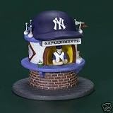Department 56 New York Yankees Refreshment Stand With Snack Dish