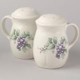 Pfaltzgraff Grapevine Stoneware Stove Top Shaker Set