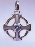 CROIX SOLAIRE ARGENT MASSIF. PLAQUE OR BLANC TOPAZE BLEUE