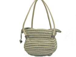 SALE！５０％OFF！タータンチェック ショルダーバッグ（グリーン）＜ＭＡＪＯ from イタリア＞