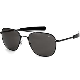American Optical Sunglasses - Flight Gear Original Pilot w/ Bayonet Temples / Frame: Black w/ Bayonet Temples Lens: Grey (52 mm)