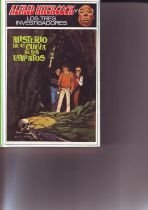 Cover image : Misterio De LA Cueva De Los Lamentos (Alfred Hitchcock Y Los Tres Investigadores/the Mystery of the Moaning Cave)