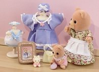 Sylvanian Families A Visit to the Dress Shop