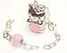 Armband mit pinken Steinchen