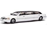 Review Sun Star  / Die-cast Model Lincoln Limousine (Stretch Limo) (1:18 scale in White with Black Roof)