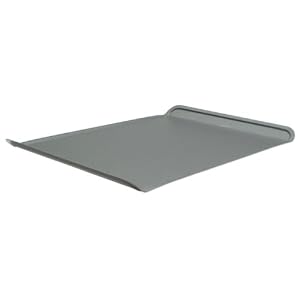Chicago Metallic Professional Nonstick 13 1 2-Inch by 9 1 2-Inch Cookie Sheet by 