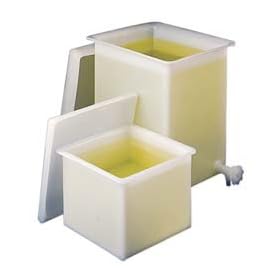 Bel-Art 10 Gall Polyethylene Rect Tank W/lid & Faucet