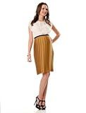 A Pea in the Pod Collection: MAX and CLEO Short Sleeve Pleated Maternity Dress