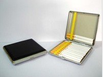 Cigarette Carrying Case Holder 20 Pack (Black Color) - High End Quality Case for KING SIZE CIGARETTE (GD-1089 , FREE CAR sticky pad for Phone PDA MP3 MP4)
