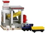 Review Rc2 99374 / Thomas wooden railway: Thomas Ice Cream Factory