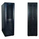 Tripp Lite SR42UBSP1 SmartRack 42U Rack with Sides 1250 lb  Capacity Shock Pallet with Ramp