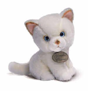 Yomiko Persian Cat 8.5