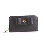 PRADA ： プラダ2012年春夏新作　おリボン付きラウンドファスナー長財布 ブラック（NERO)(1M0506) 並行輸入