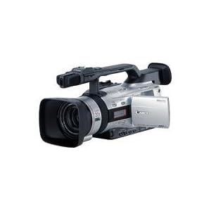 Canon DM-XM2 Professional MiniDV Camcorder (20x Optical Zoom, 100x Digital zoom)