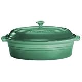 Le Creuset Stoneware 5-1/3-Quart Oval Covered Dish, Jade