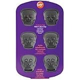 Wilton Haunted Manors 6-Cavity Pan