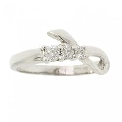 White Gold Ribbon Ring - 3 Stone Graduated Diamonds
