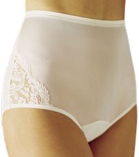 Vanity Fair Perfectly Yours Lace Nouveau Nylon Brief