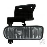 Right Passenger Side Fog Light Lamp 99-02 Chevy Silverado Pickup Truck 00-05 Suburban Tahoe 99 00 01 02 03 04 05 1999 2000 2001 2002 2003 2004 2005 Pickups Trucks Fog Lights Lamps Foglight Foglamp