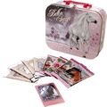 Asmodee - BSARAP04 - Malette collector Bella Sara + Puzzle + Carte collector