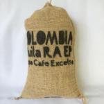 Smokin Beans Coffee Colombia Caturra Huila Extraordinary Gorgeous Complexity of Chocolaty Vanilla Flavors and a Smooth Fruity, Blackberry Finish, Medium Acidity and Body, Whole Bean Bulk Unroasted Green Coffee Beans in a Burlap Bag