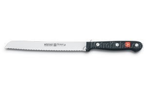 Wüsthof Gourmet 6-Inch Serrated Utility Knife