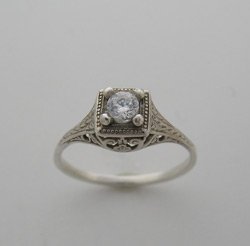 14K White Gold Antique Style Diamond Ring, 0.18 Ct.