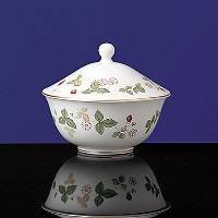 Wedgwood Wild Strawberry Covered Rice Bowl 4.5-in.