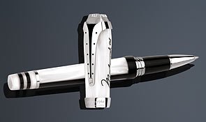 Montegrappa Icons Muhammad Ali Marbled White and Black with Sterling Silver Medium Point Fountain Pen - ISICA3SS