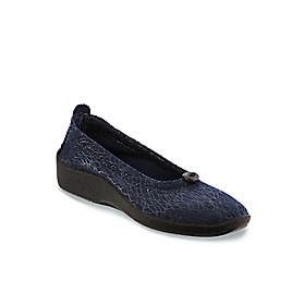 Arcopedico Womens L14 Slip-Ons by Arcopedico