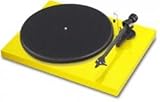Pro-Ject Debut Carbon Basic Phono/USB glänzend gelb inkl. Vorverstärker und A/D Wandler (Tonabnehmer Ortofon OM10)