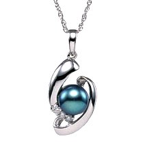 14k Black Pearl and Diamond Pendant with Chain by Orkyd Pearls