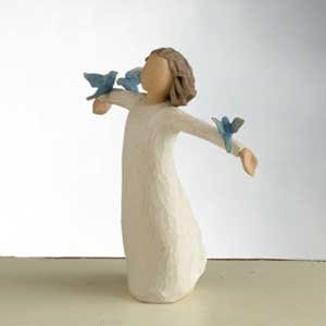 Willow Tree Happiness Angel Figurine, Susan Lordi 26130